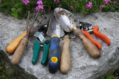 Garden Tool Maintenance - Garden Tool Maintenance Steps