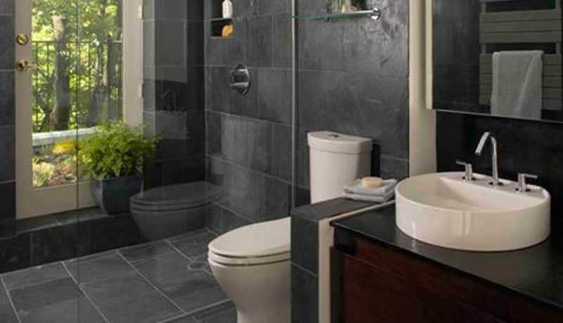 Tips on How to Make a Small Bathroom Look Bigger