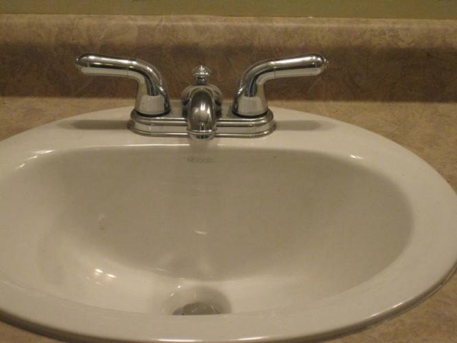 Built-in-Sinks Countertops for Bathroom Improvement
